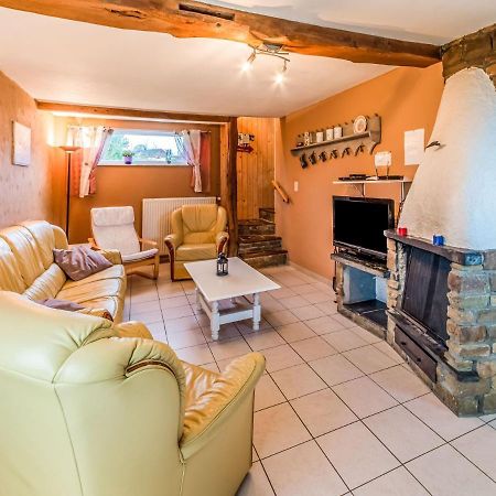 Modern Holiday Home In Lavacherie Sainte-Ode Zewnętrze zdjęcie