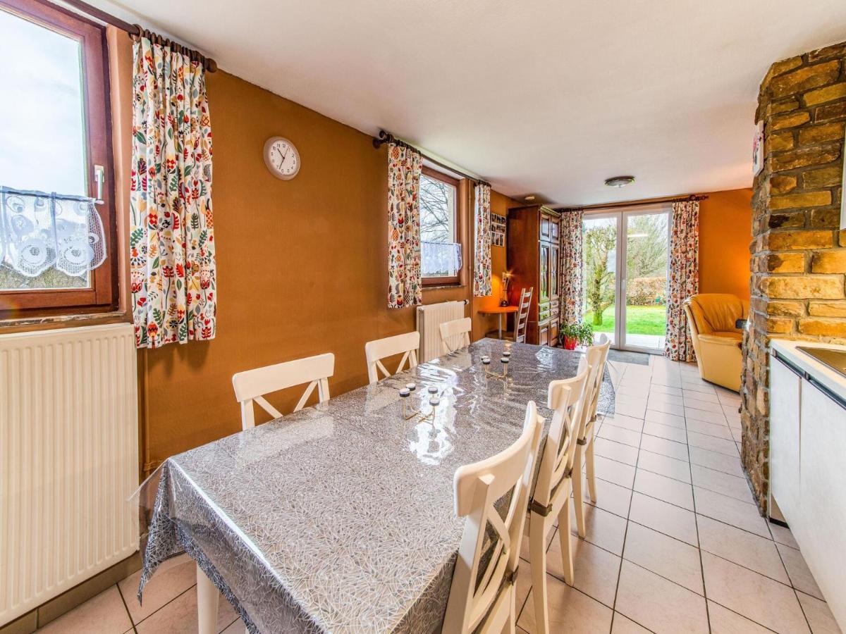 Modern Holiday Home In Lavacherie Sainte-Ode Zewnętrze zdjęcie