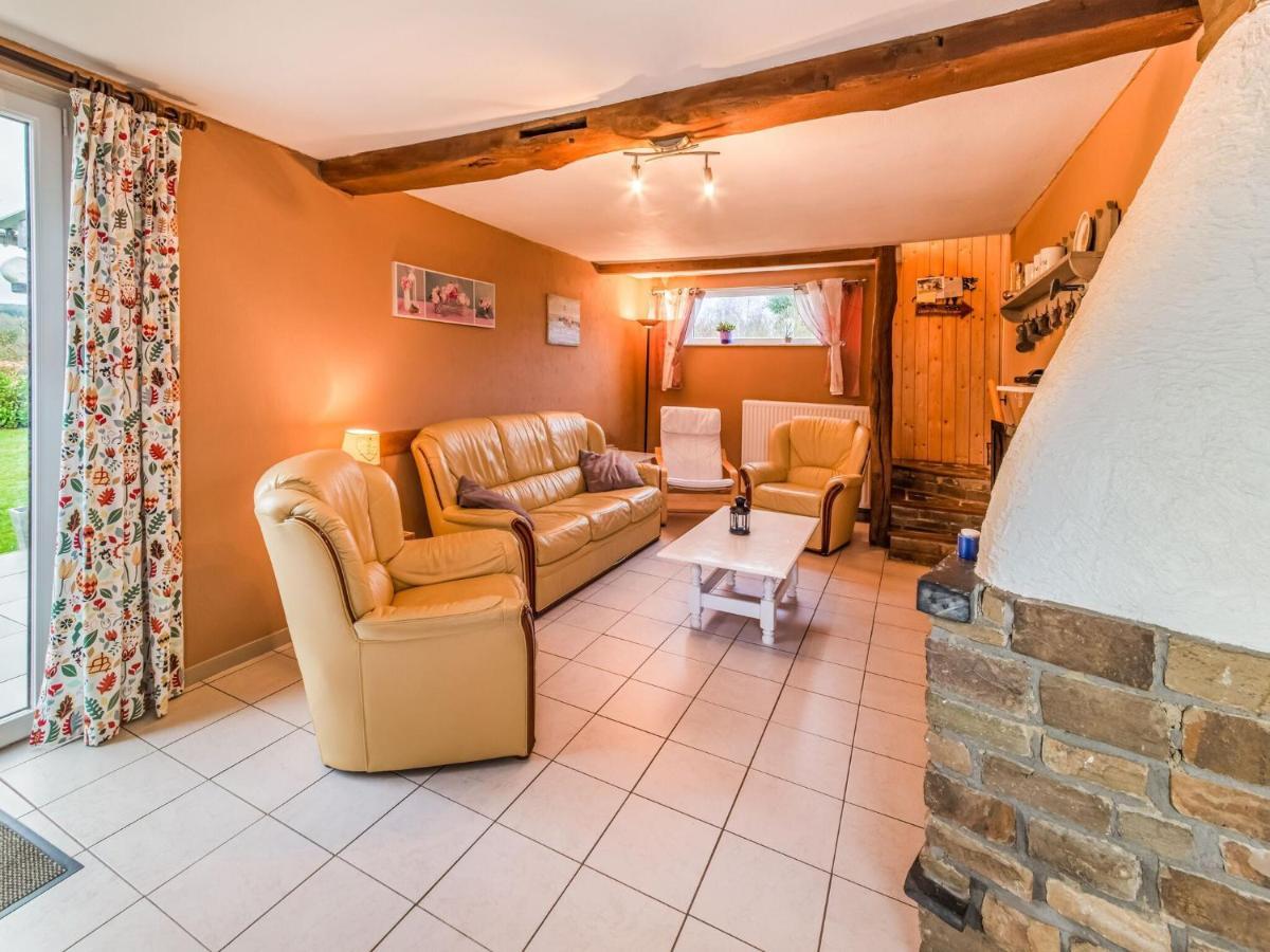 Modern Holiday Home In Lavacherie Sainte-Ode Zewnętrze zdjęcie