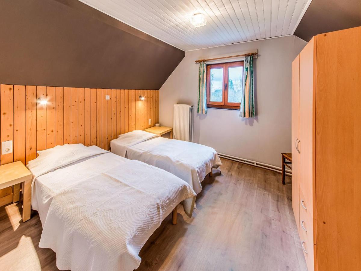 Modern Holiday Home In Lavacherie Sainte-Ode Zewnętrze zdjęcie