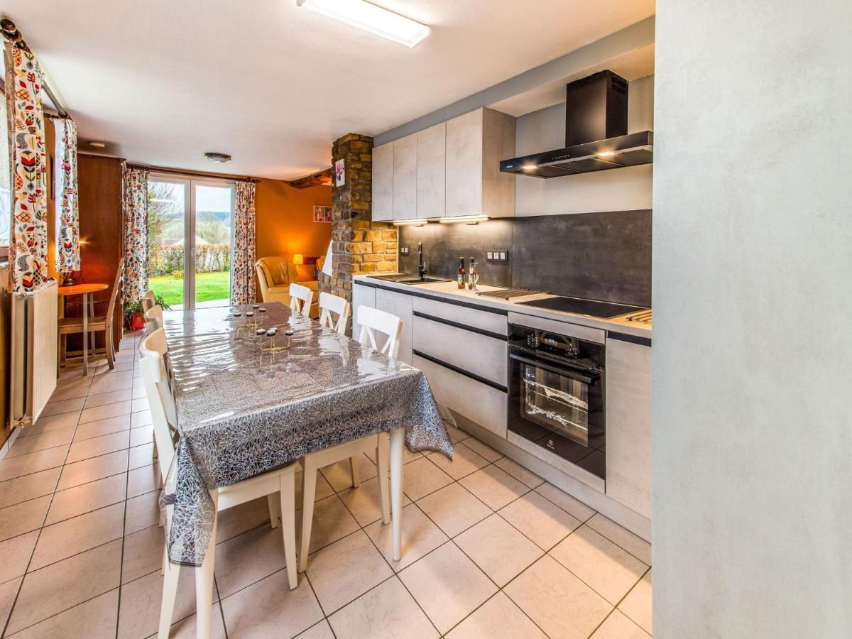 Modern Holiday Home In Lavacherie Sainte-Ode Zewnętrze zdjęcie