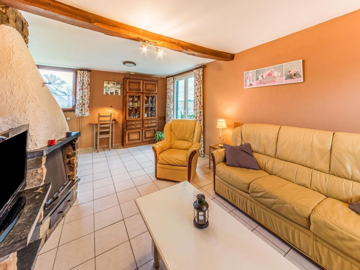 Modern Holiday Home In Lavacherie Sainte-Ode Zewnętrze zdjęcie