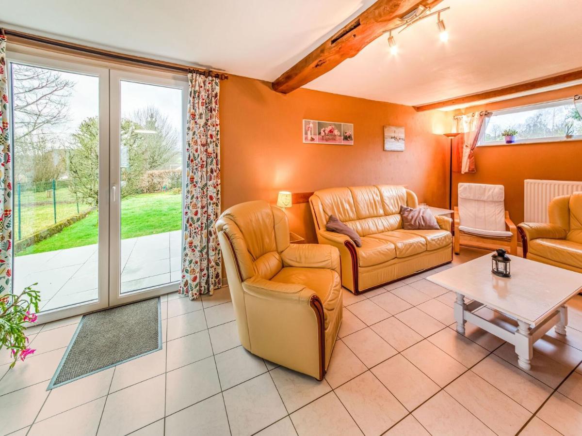 Modern Holiday Home In Lavacherie Sainte-Ode Zewnętrze zdjęcie